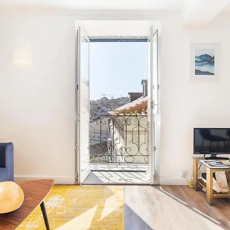 Rossio Sunny View Apartmán *